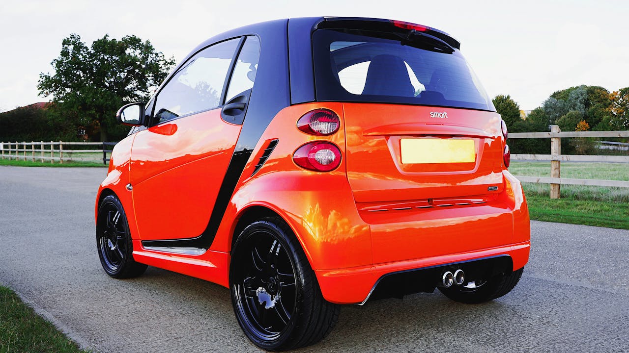 Smart crno-narandžaste boje